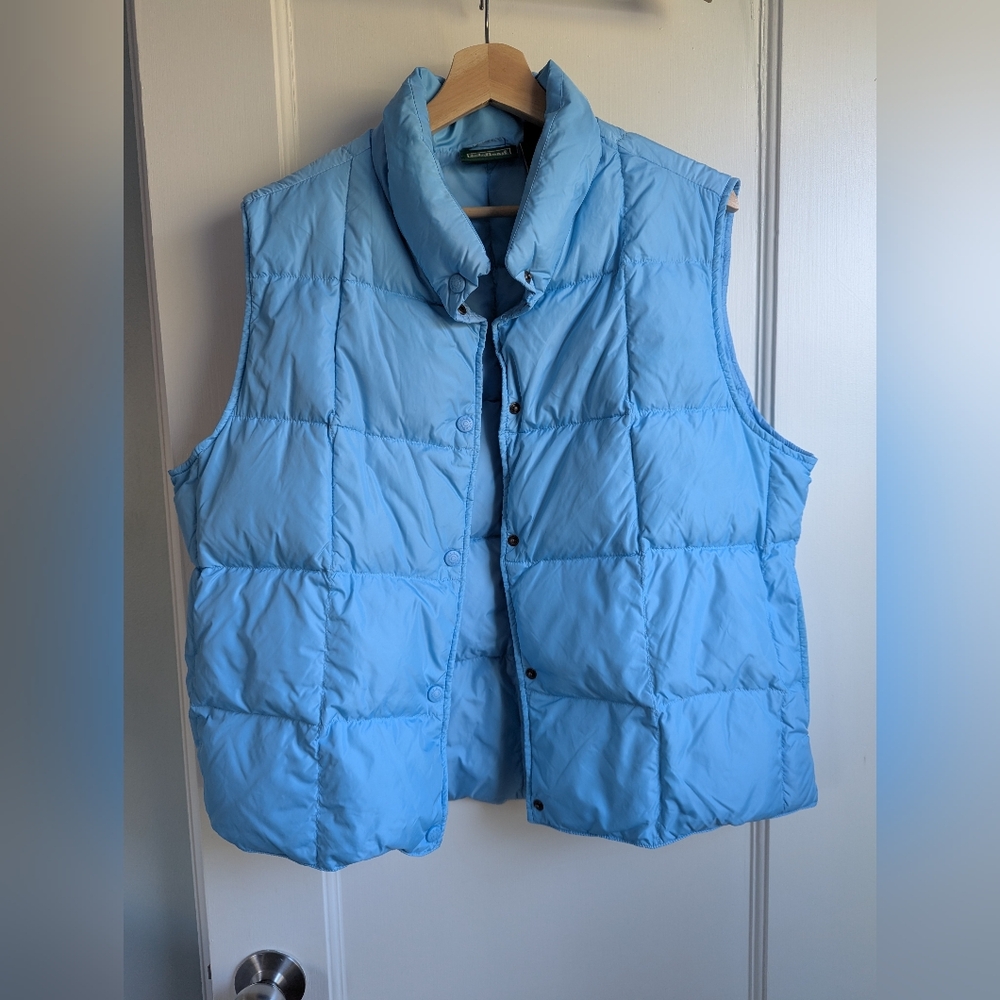 LL Bean Sky Blue Quilted Puffer Vest Button down Pockets Vintage Down sz XL